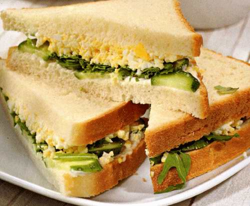 Английский сэндвич с яйцом - фото