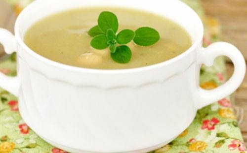 Фасолевый суп с кабачками - фото