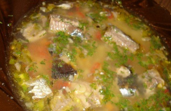 Гороховый суп с рыбными консервами