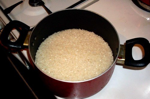 Варим рис в кастрюле