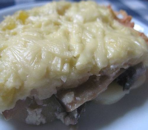 Картофельная запеканка с грибами с фото