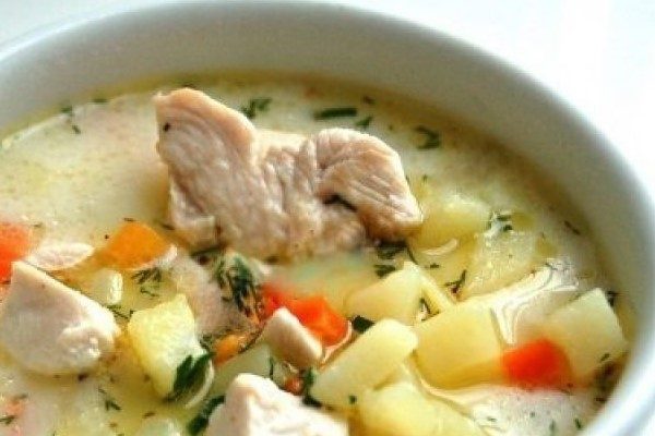 Нежный куриный суп