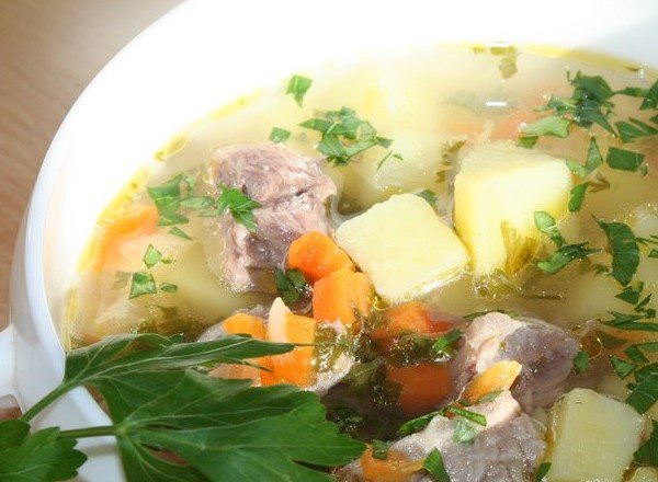 Овощной суп на говяжьем бульоне