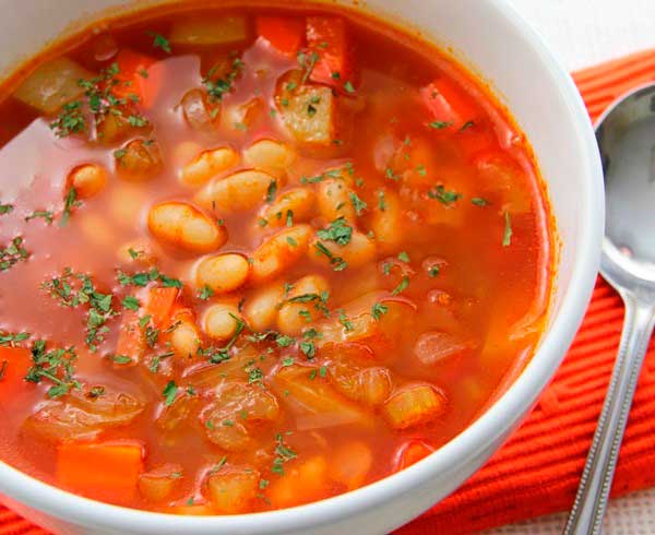 Овощной диетический суп с фасолью