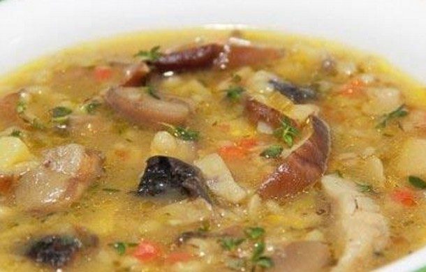 Постный суп с клецками и фасолью