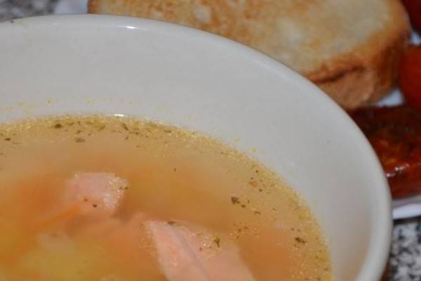 Рыбный суп с имбирем