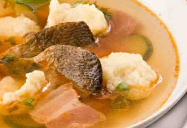 Рыбный суп с клецками