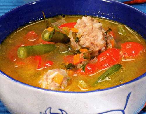 Суп с фрикадельками по-испански - фото