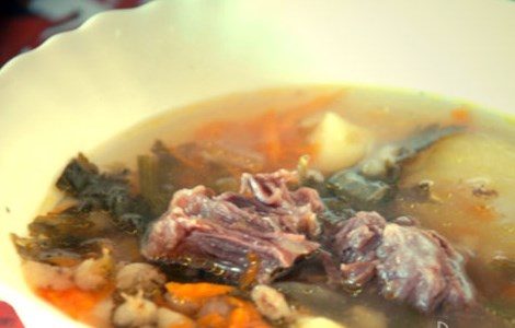Суп на говяжьей косточке