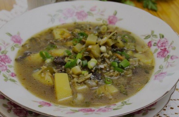 Рецепт супа из сушеных грибов с ячневой крупой
