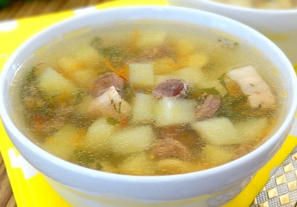 Овощной суп с куриными сердечками