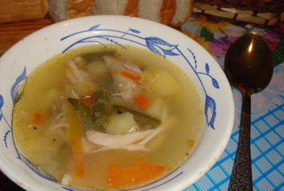 Суп со стручковой фасолью и курицей