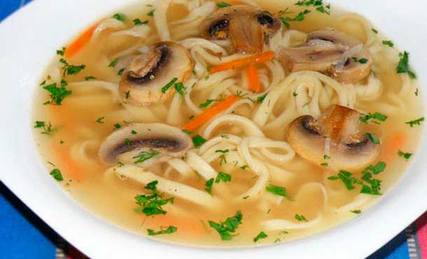 Грибной суп из замороженных грибов с вермишелью