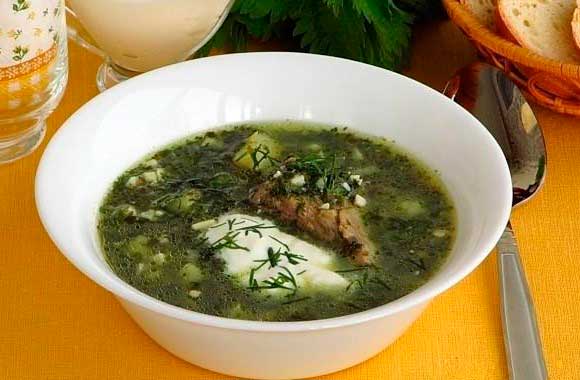 Как сварить холодный суп с крапивой